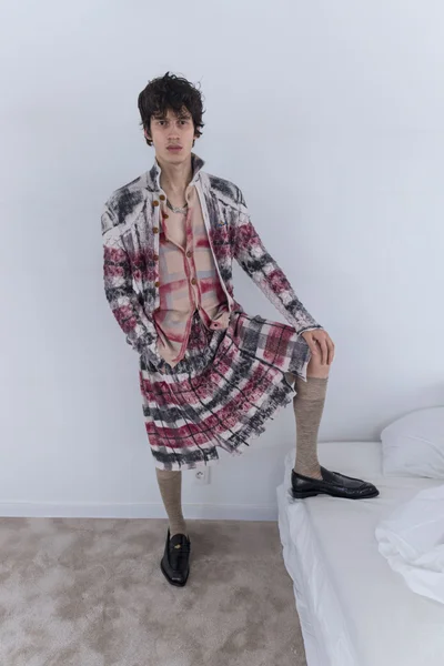 Look 19